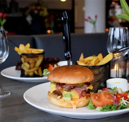 Ξενοδοχείο Bastion 3*